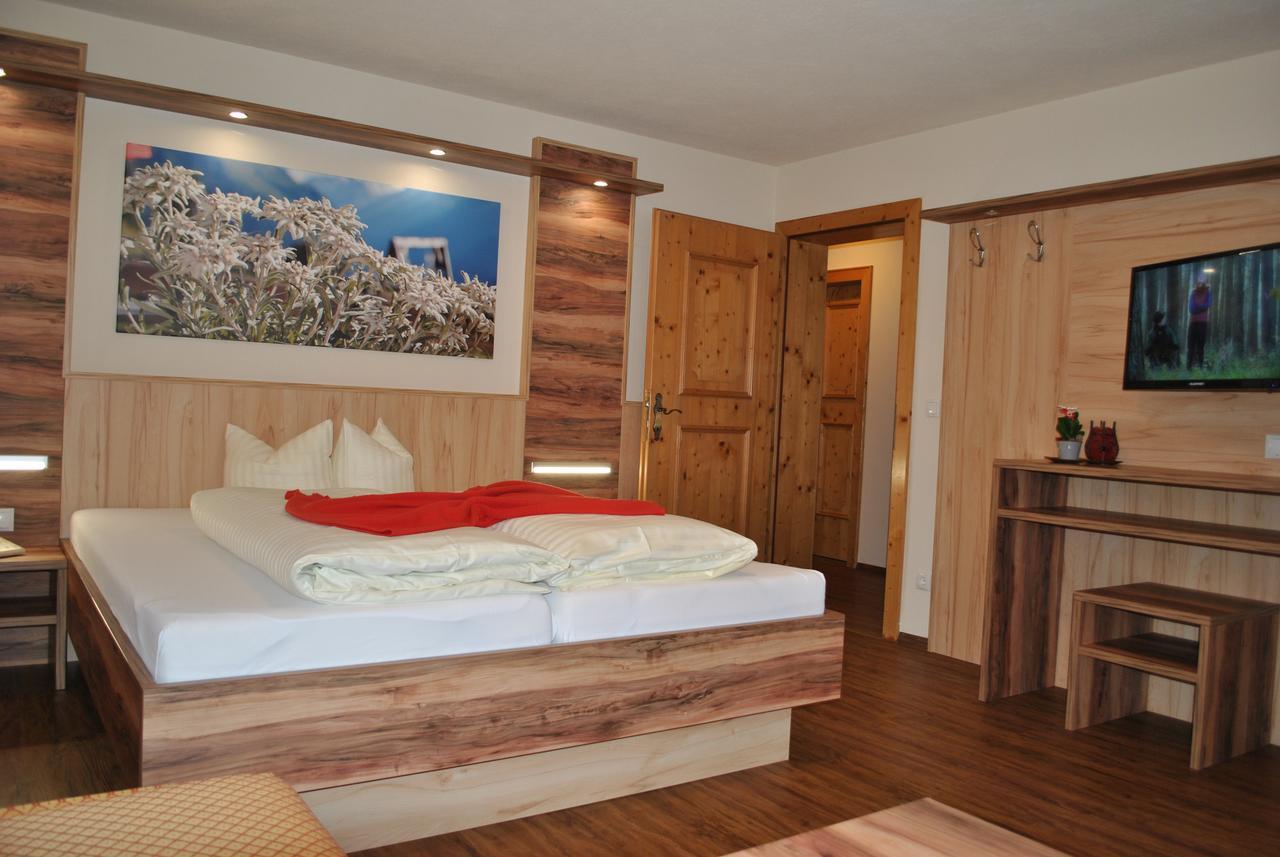 Hotel Pension Haid Sankt Leonhard im Pitztal Eksteriør bilde